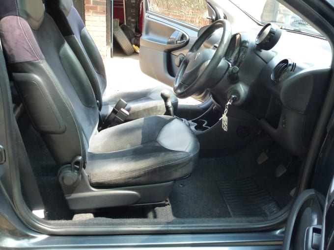 2013 Peugeot 107