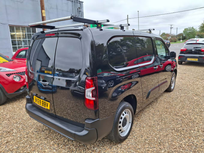 2019 Vauxhall Combo