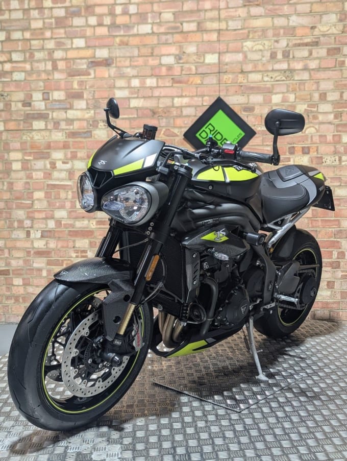 2024 Triumph Speed Triple