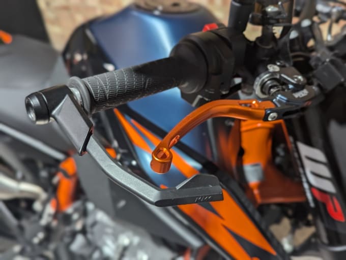 2024 Ktm 890 Duke R