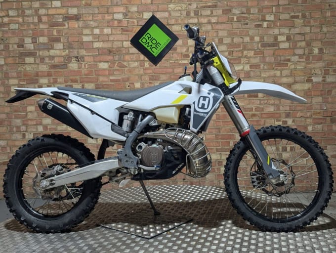 2025 Husqvarna Te 300