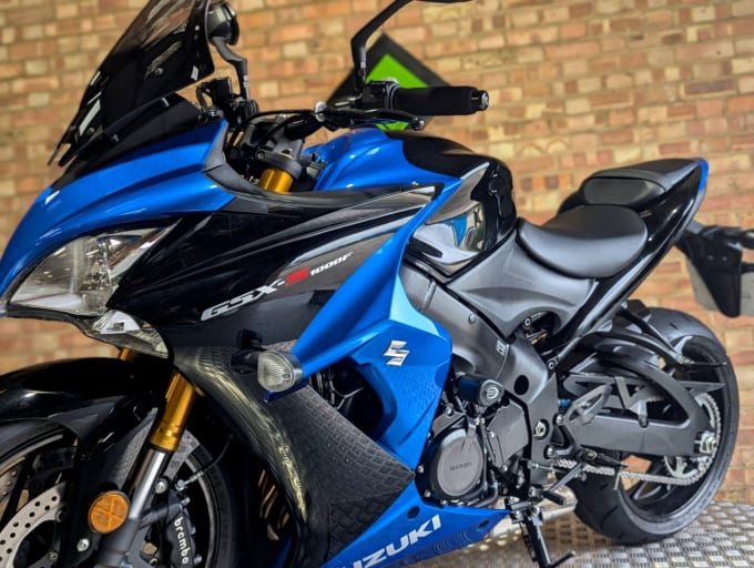 2025 Suzuki Gsx-s1000