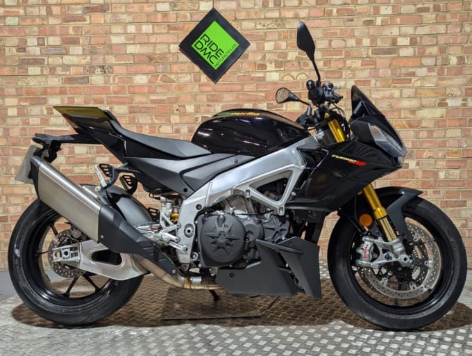 2025 Aprilia Tuono 1100 V4