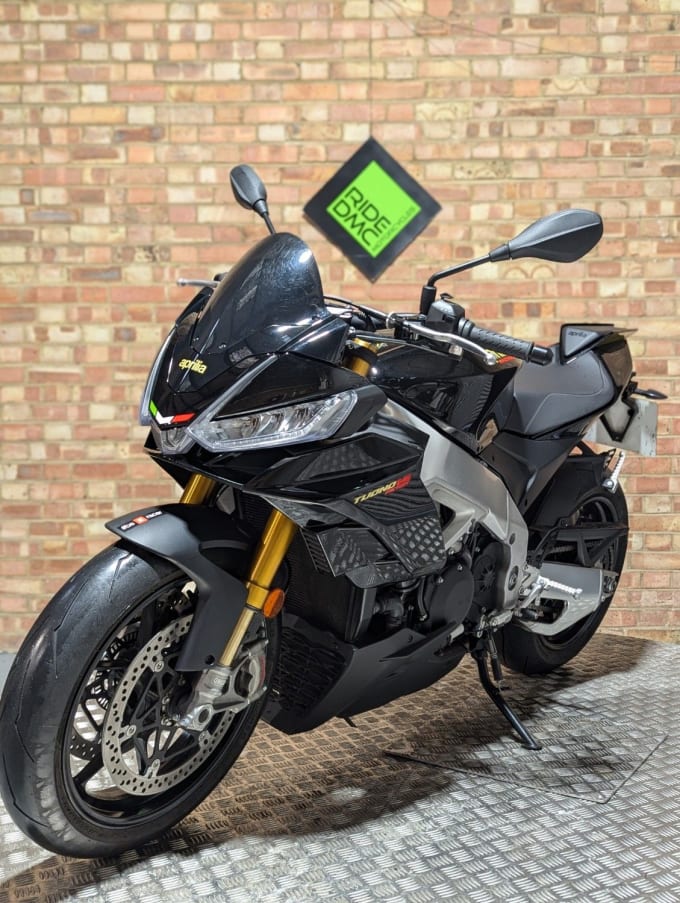 2025 Aprilia Tuono 1100 V4