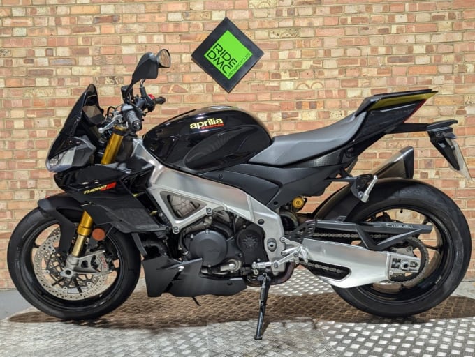 2025 Aprilia Tuono 1100 V4