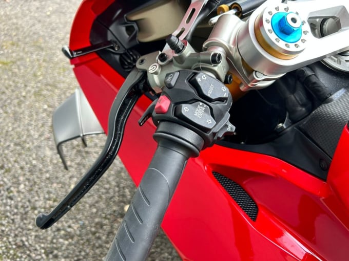 2025 Ducati Panigale V4r