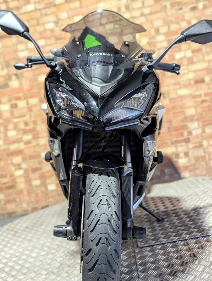 2025 Kawasaki Ninja 1000sx