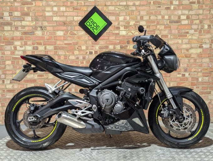 2025 Triumph Street Triple 765