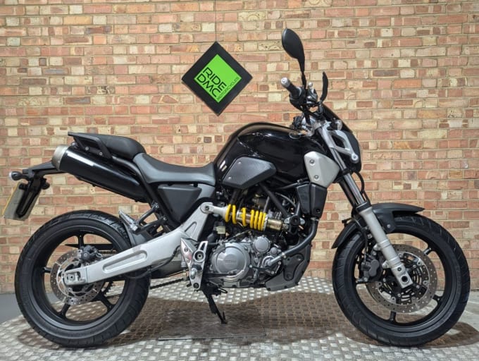 2025 Yamaha Mt-03