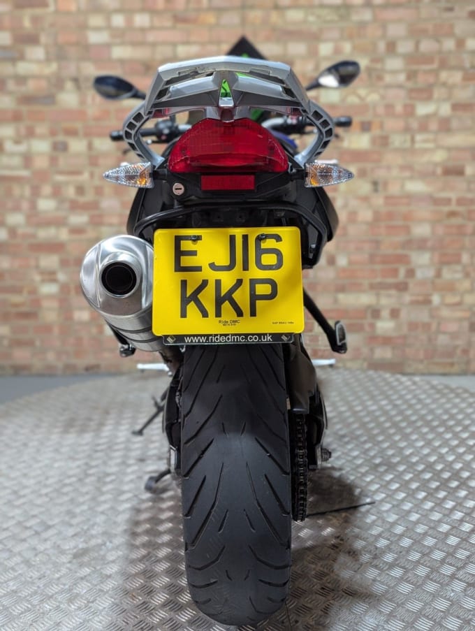 2025 BMW F 800 R