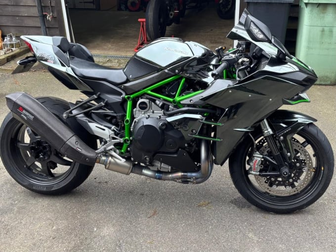 2025 Kawasaki Ninja H2