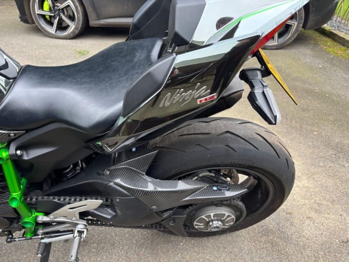 2025 Kawasaki Ninja H2