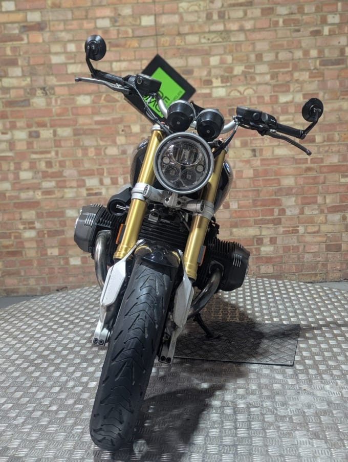 2025 BMW R Ninet