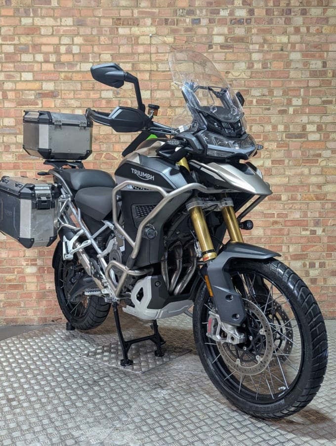 2025 Triumph Tiger 1200