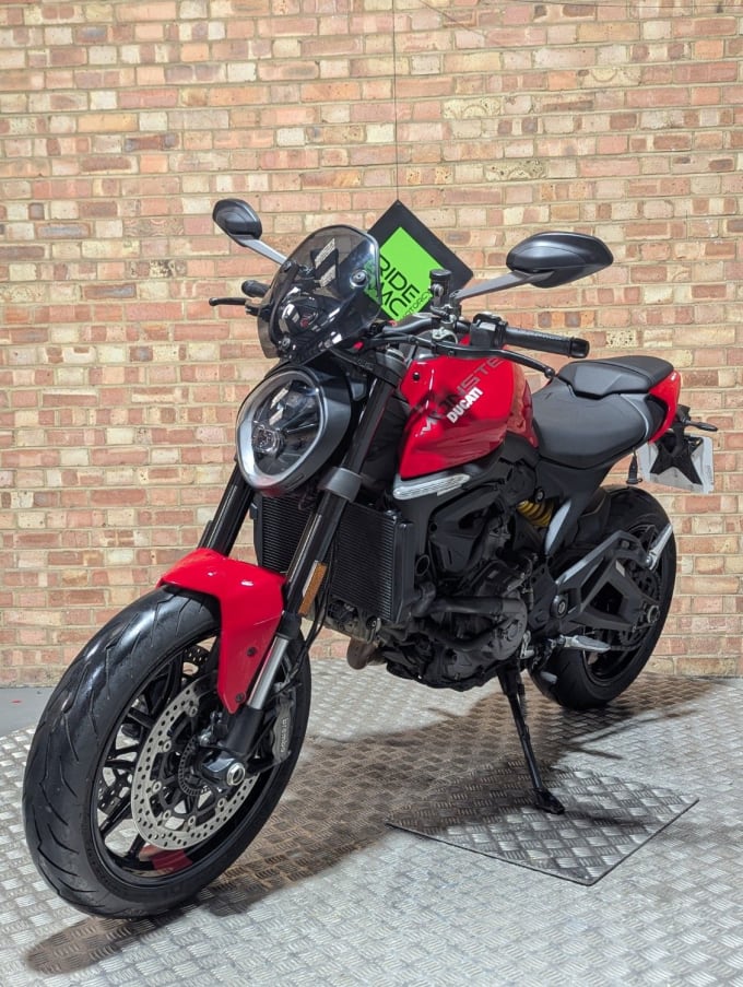 2025 Ducati Monster 937