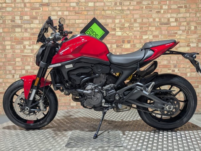 2025 Ducati Monster 937