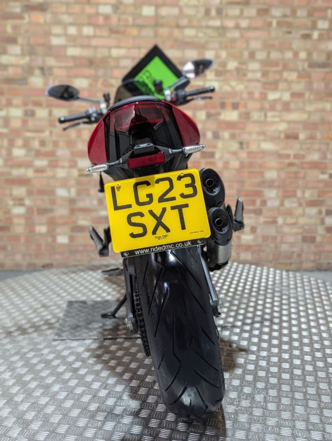 2025 Ducati Monster 937