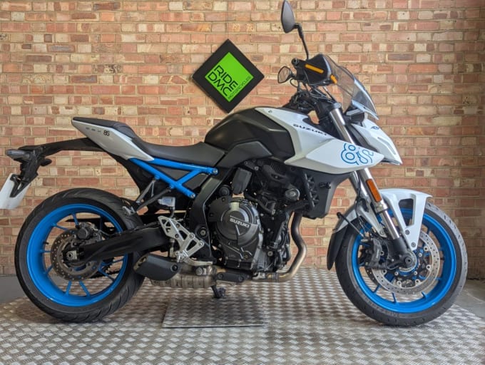 2025 Suzuki Gsx-8s
