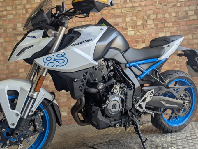2025 Suzuki Gsx-8s