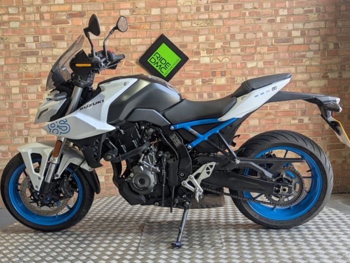 2025 Suzuki Gsx-8s