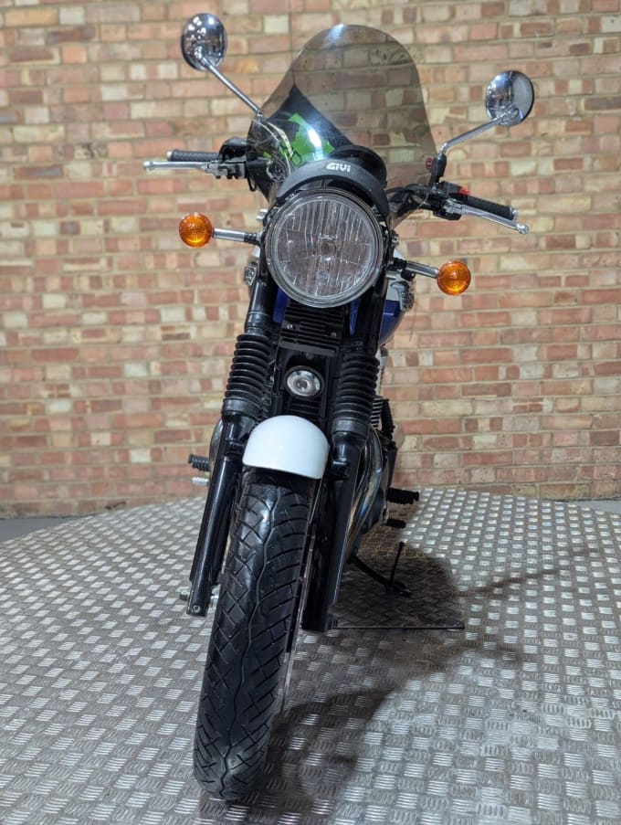 2025 Triumph Bonneville 865