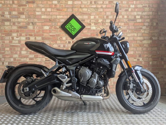 2025 Triumph Trident 660