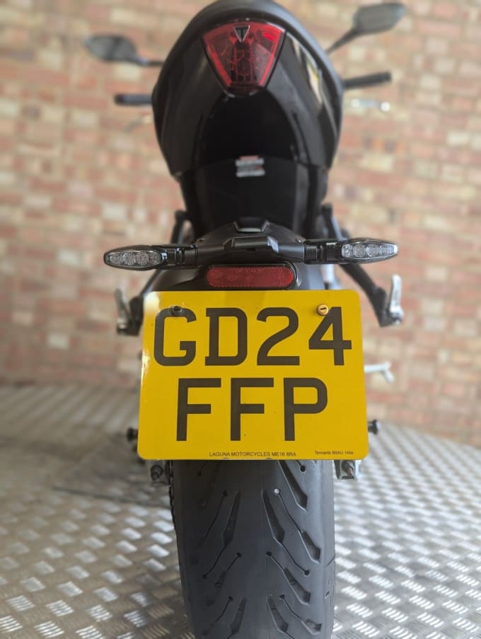 2025 Triumph Trident 660