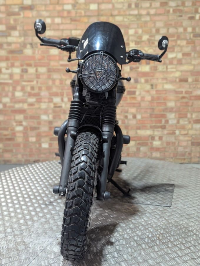 2025 Triumph Bonneville T120