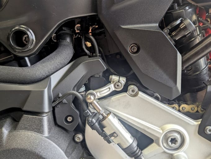 2025 BMW F900r