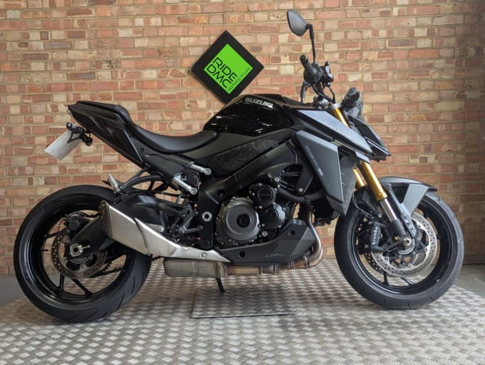 2025 Suzuki Gsx-s1000