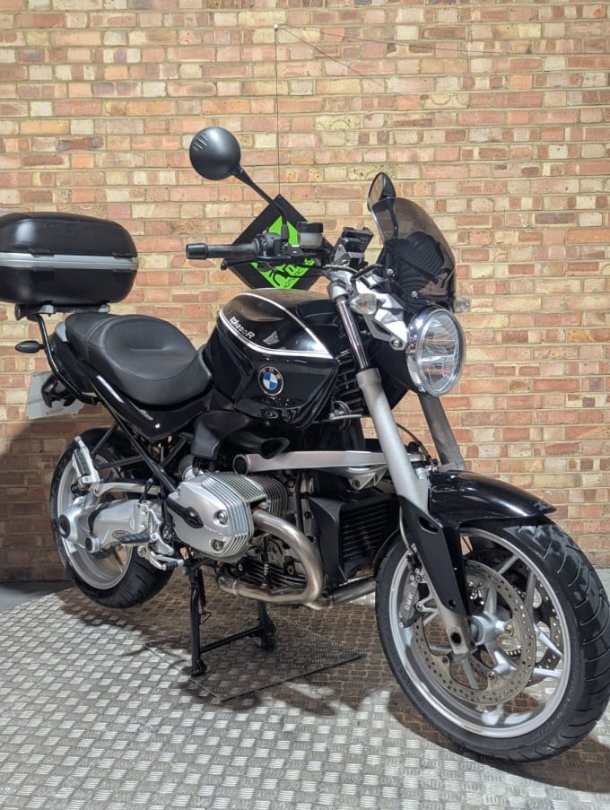 2025 BMW R1200r