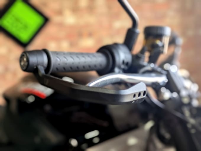 2025 Aprilia Tuono 660