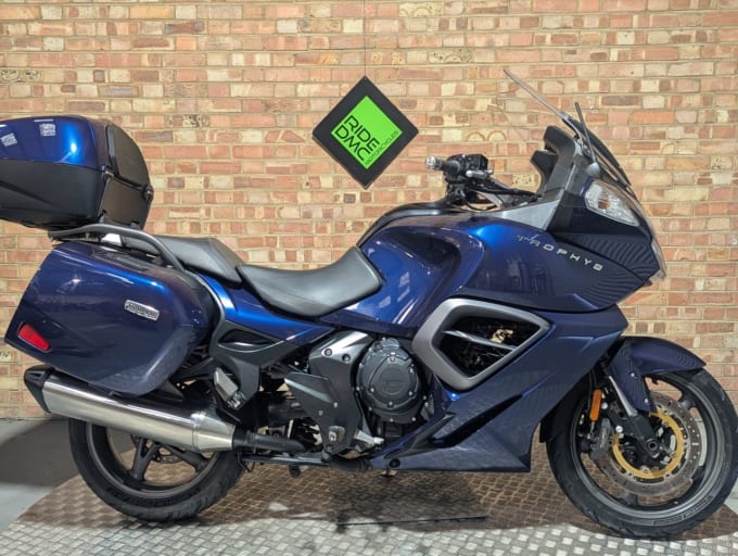 2025 Triumph Trophy 1200