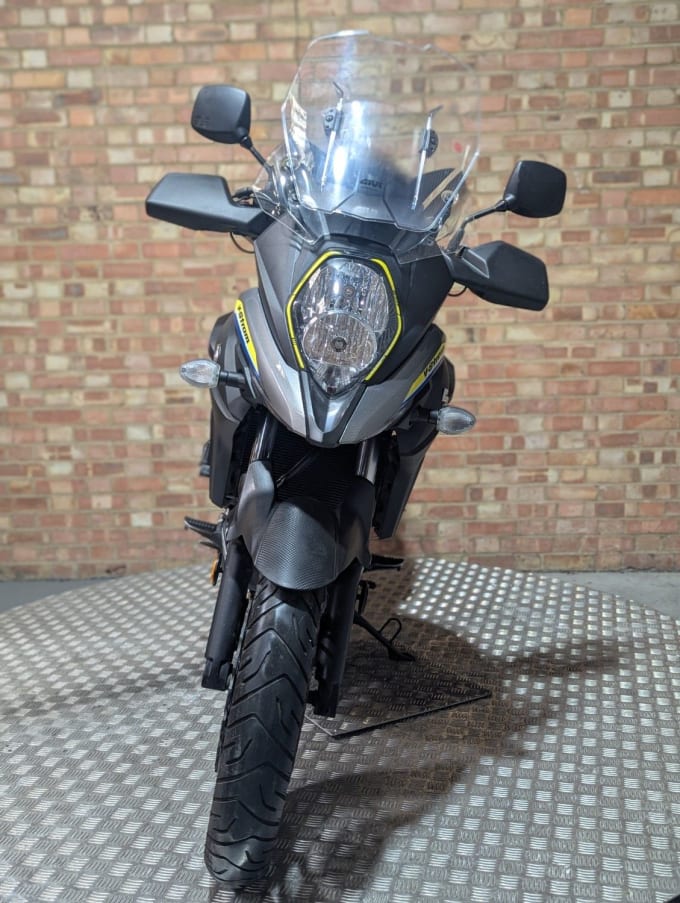 2025 Suzuki V-strom 650