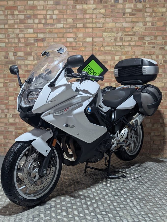 2025 BMW F 800 Gt