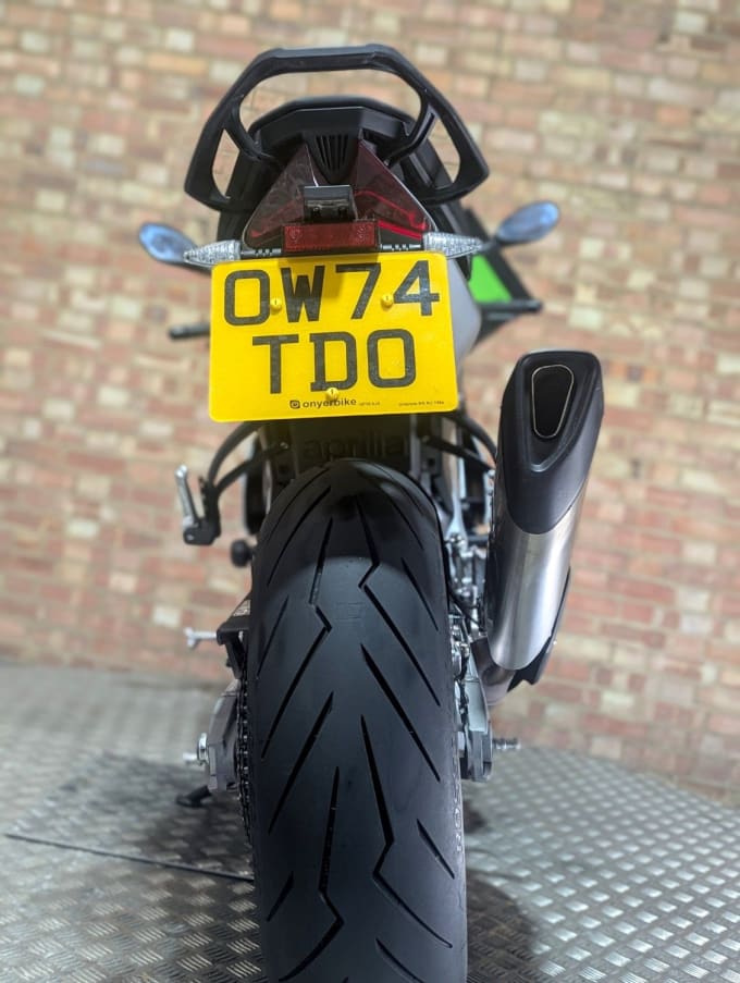 2025 Aprilia Tuono 1100 V4