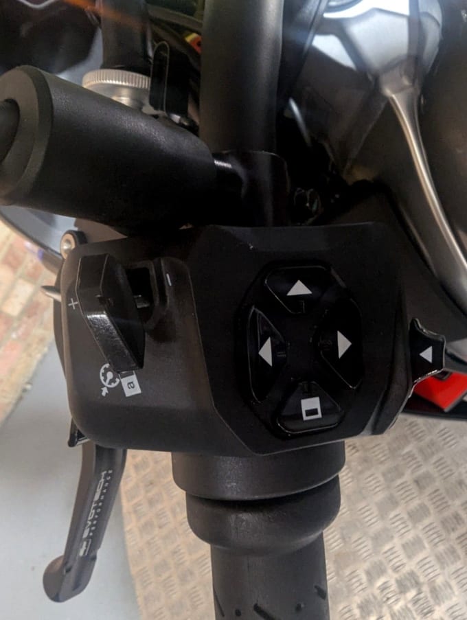 2025 Aprilia Tuono 1100 V4