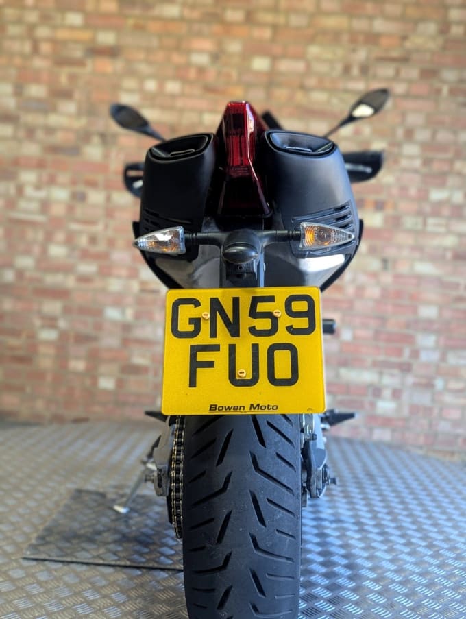 2025 Aprilia Dorsoduro 750
