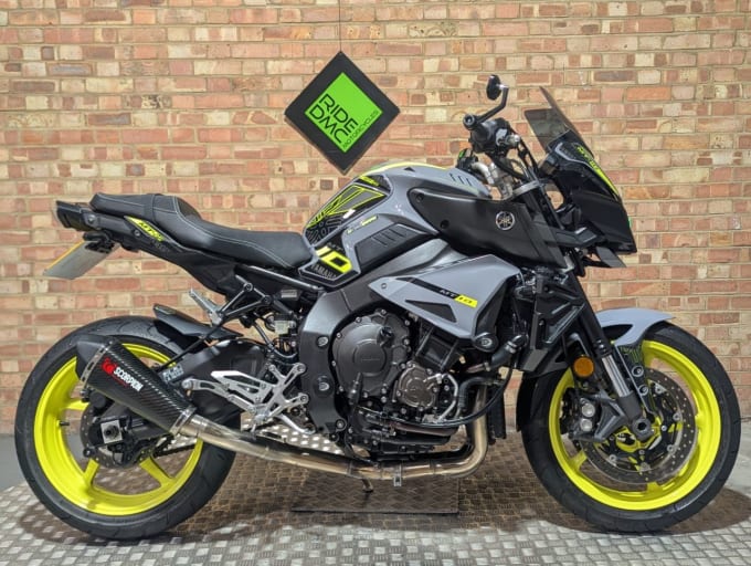 2025 Yamaha Mt-10