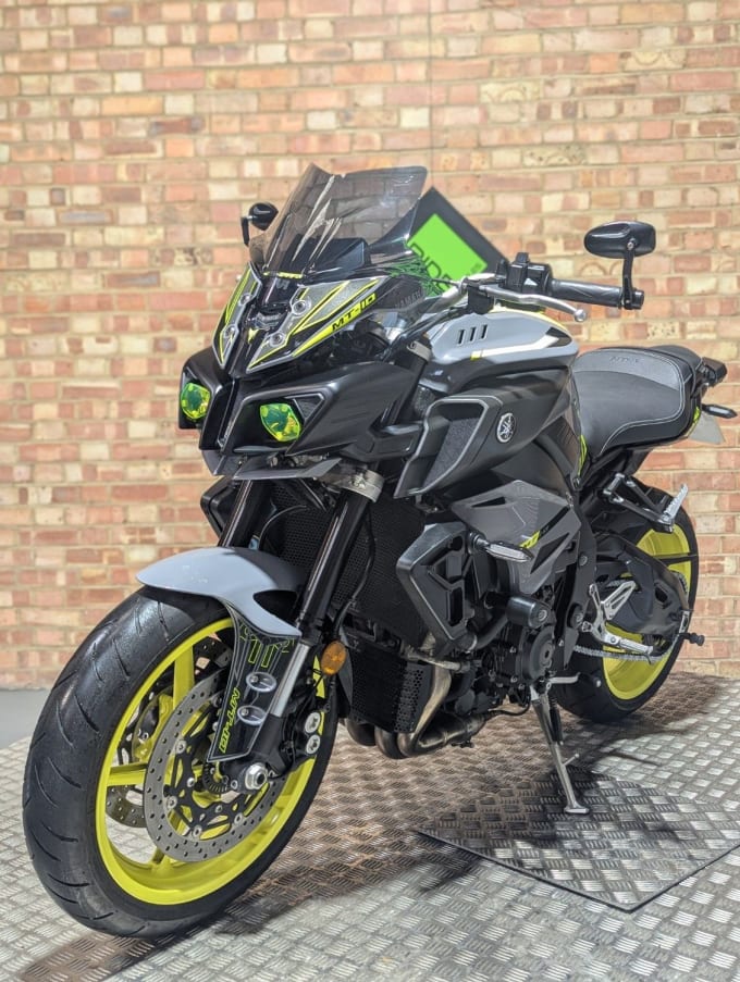 2025 Yamaha Mt-10