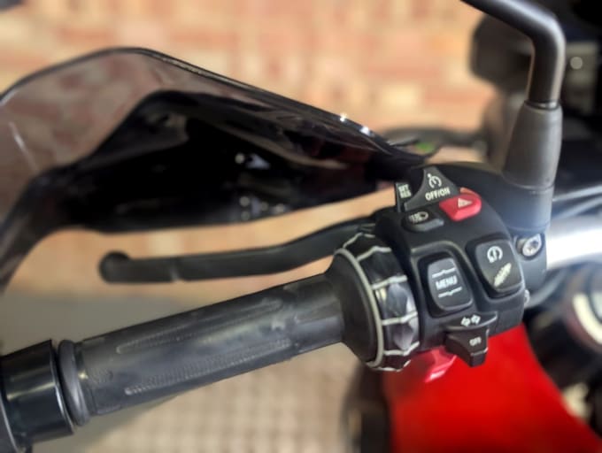 2025 BMW F850gs