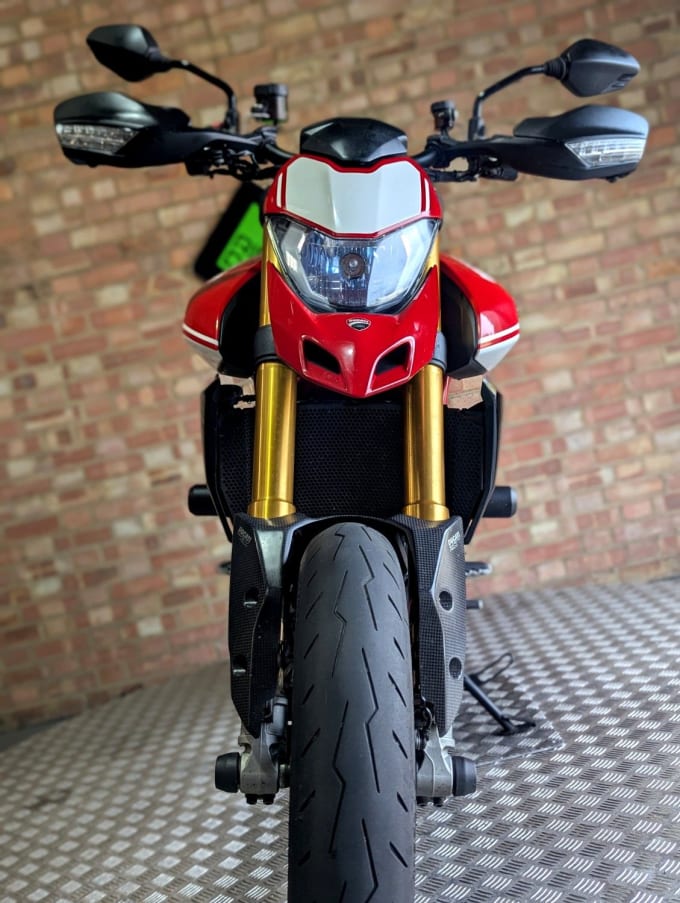 2025 Ducati Hypermotard 950