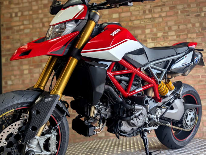 2025 Ducati Hypermotard 950