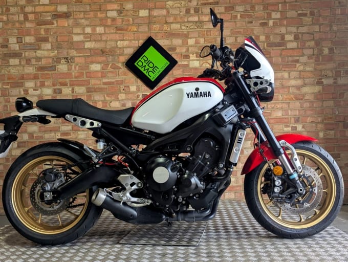 2025 Yamaha Xsr900