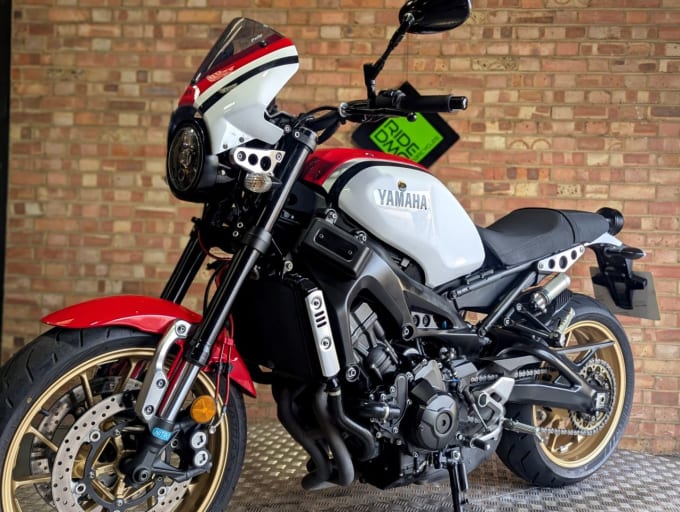 2025 Yamaha Xsr900
