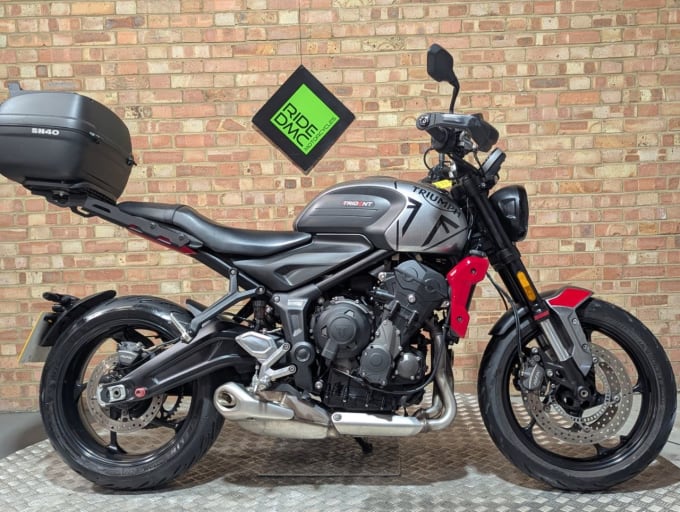 2025 Triumph Trident 660