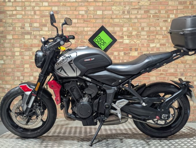 2025 Triumph Trident 660