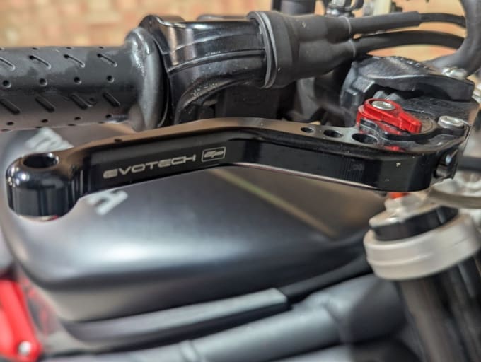 2025 Triumph Street Triple 675