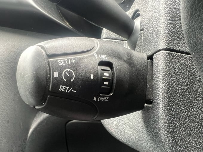 2025 Peugeot 3008