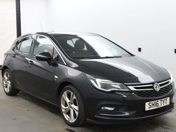 2025 Vauxhall Astra